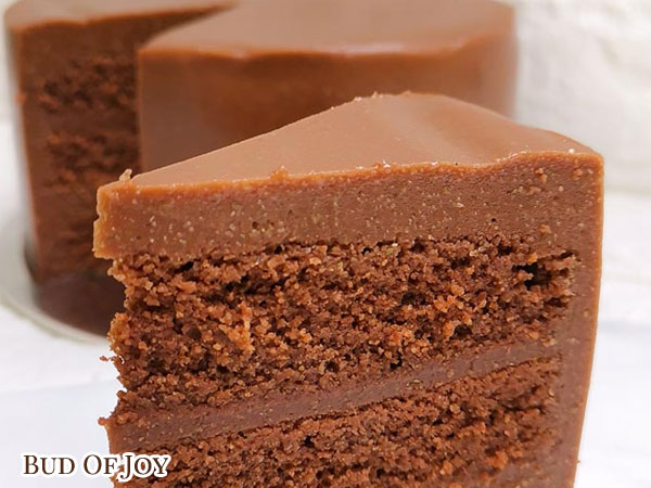 Bake a magnificent 3-layered gluten-free chocolate cake