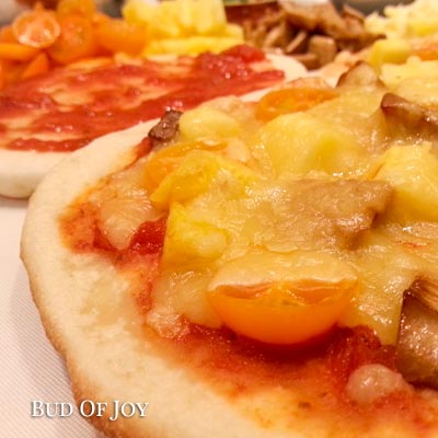 Organic Pizzas, Bread Bowls and Healthy Muesli Batards