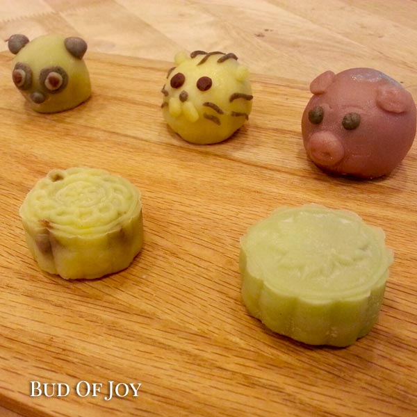 Organic Snowskin Mooncakes (Vegan, Adult-Child)